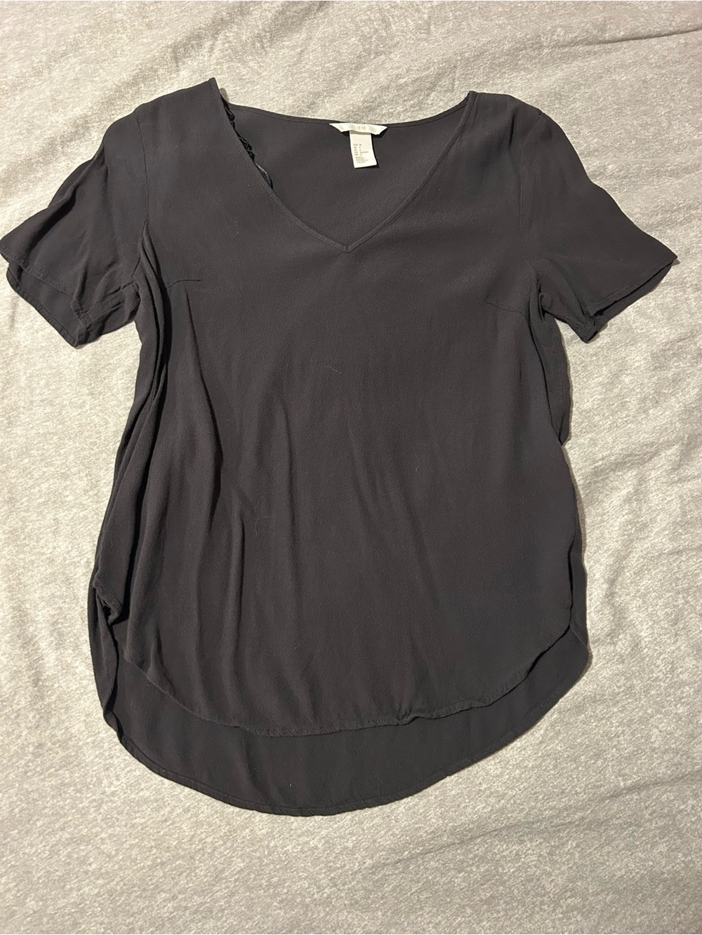 Classic V-Neck Short Sleeve Top